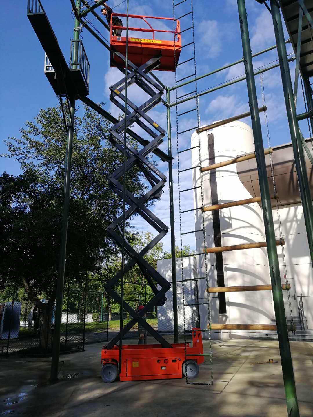 成都升降機(jī)出租